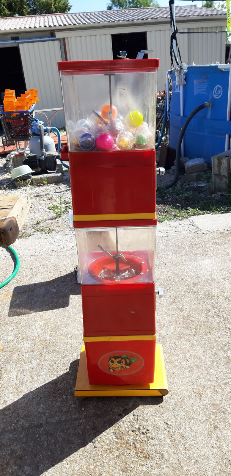 Magic Toys Surprise Dispenser, 1950s photo buy