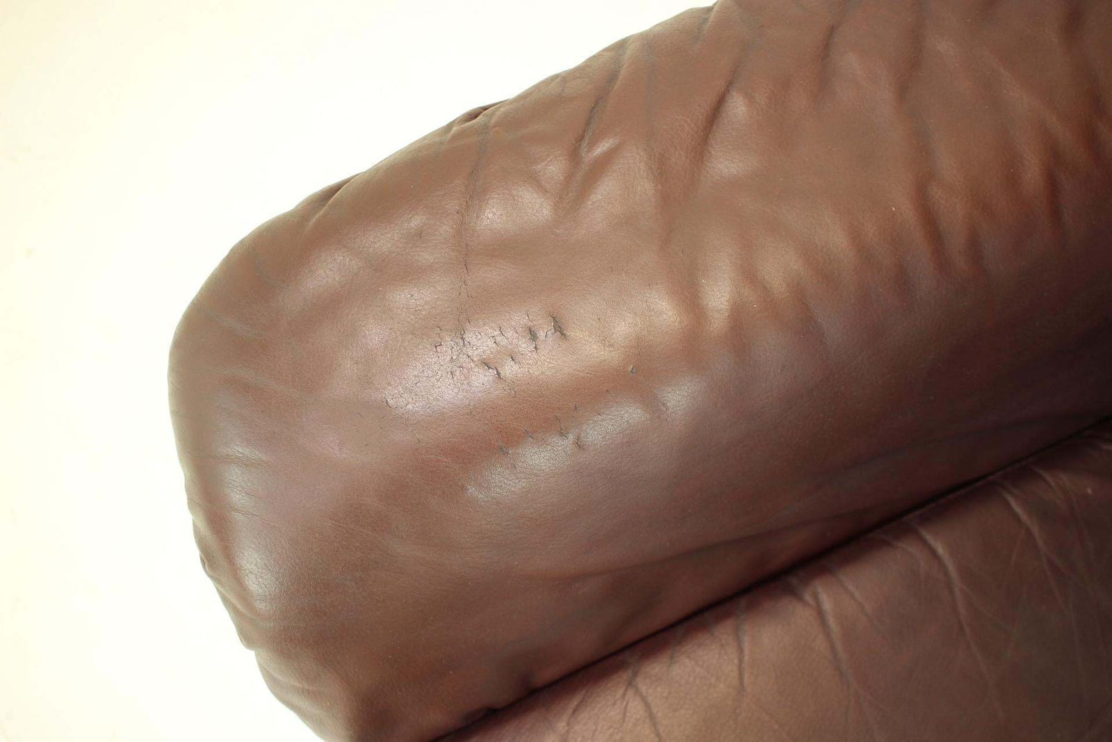 photo furniture Large Scandinavian Adjustable Leather Armchair By Peem, 1970s, Finland
