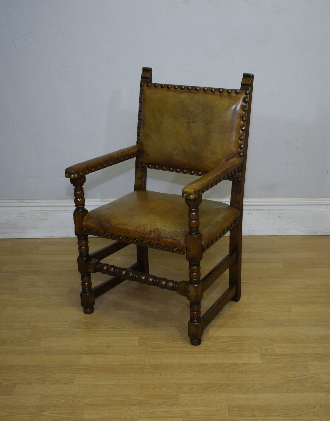 photo furniture Early 20th Century Carved Oak Armchair