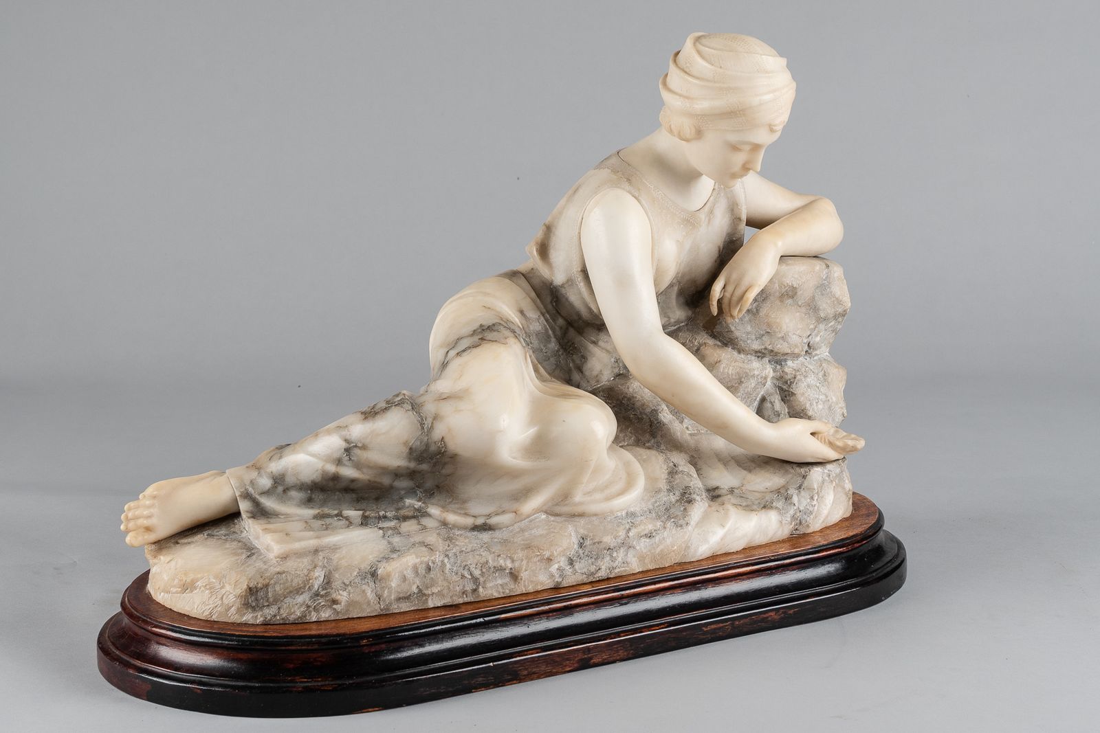Stunning Italian Two Tone Carved Alabaster Sculpture By Gugielmo Pugi photo for sale