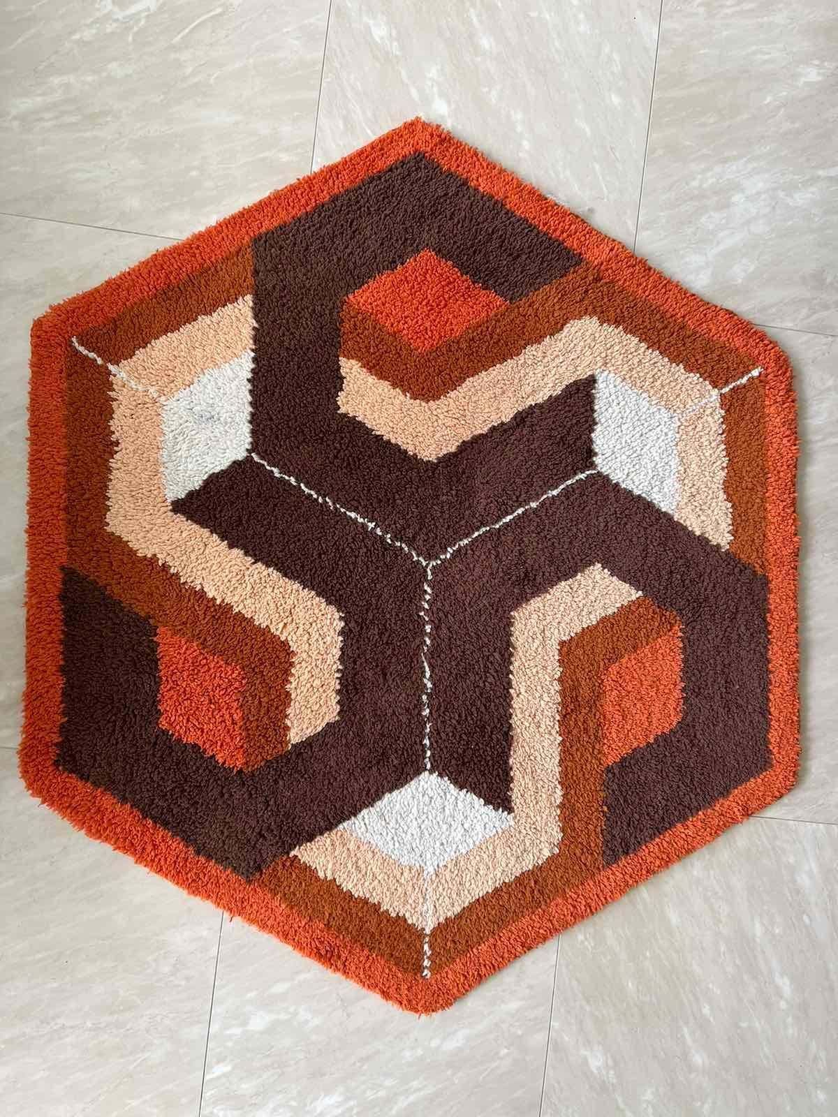 Midcentury Rare Carpet Or Rug Hexagon, Denmark, 1960s photo vinterior