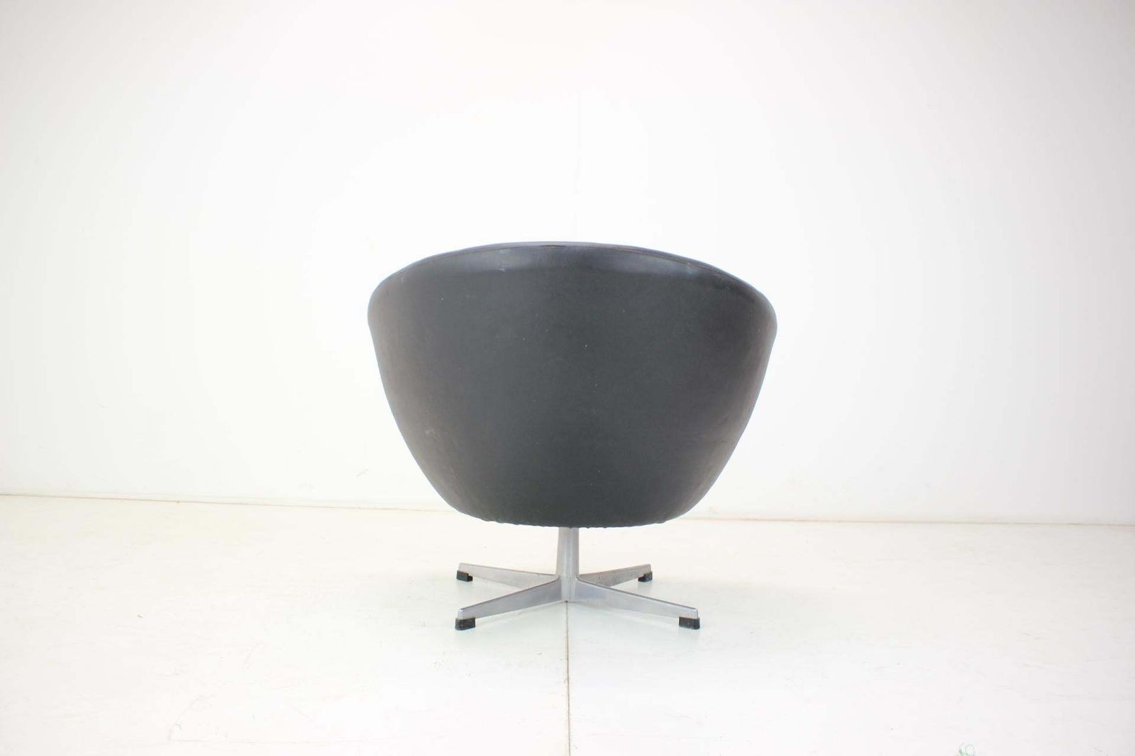 Swivel Chair, 1970s Cechoslovakia photo buy