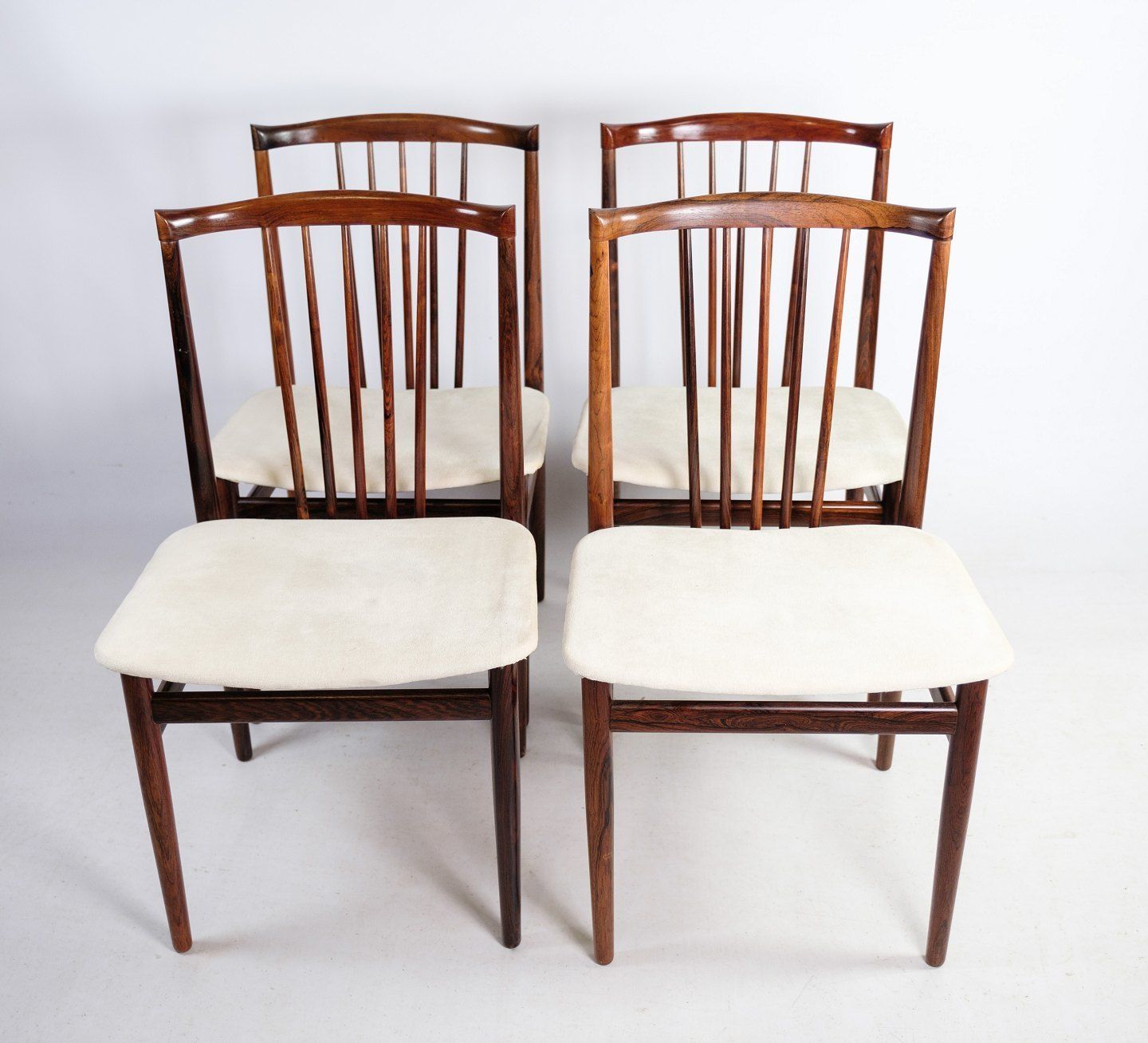 Set Of 4 Chairs In Rosewood By Henning Sørensen, 1968 photo furniture
