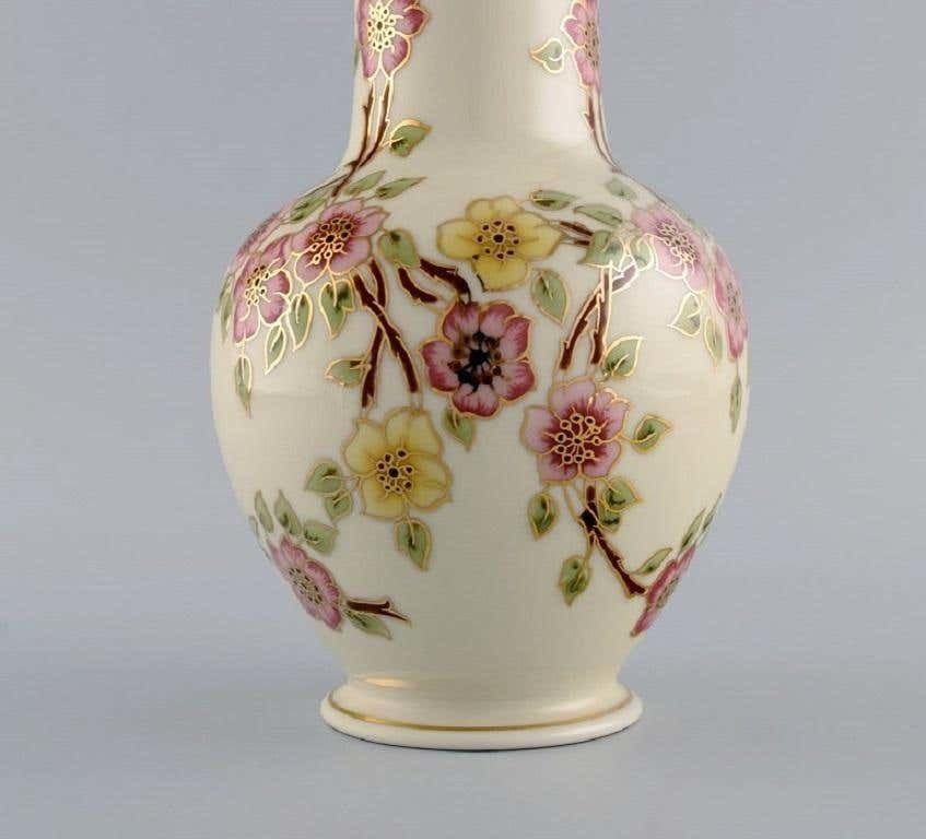 Zsolnay Vase In Cream Coloured Porcelain With Hand Painted Flowers photo Home Decor