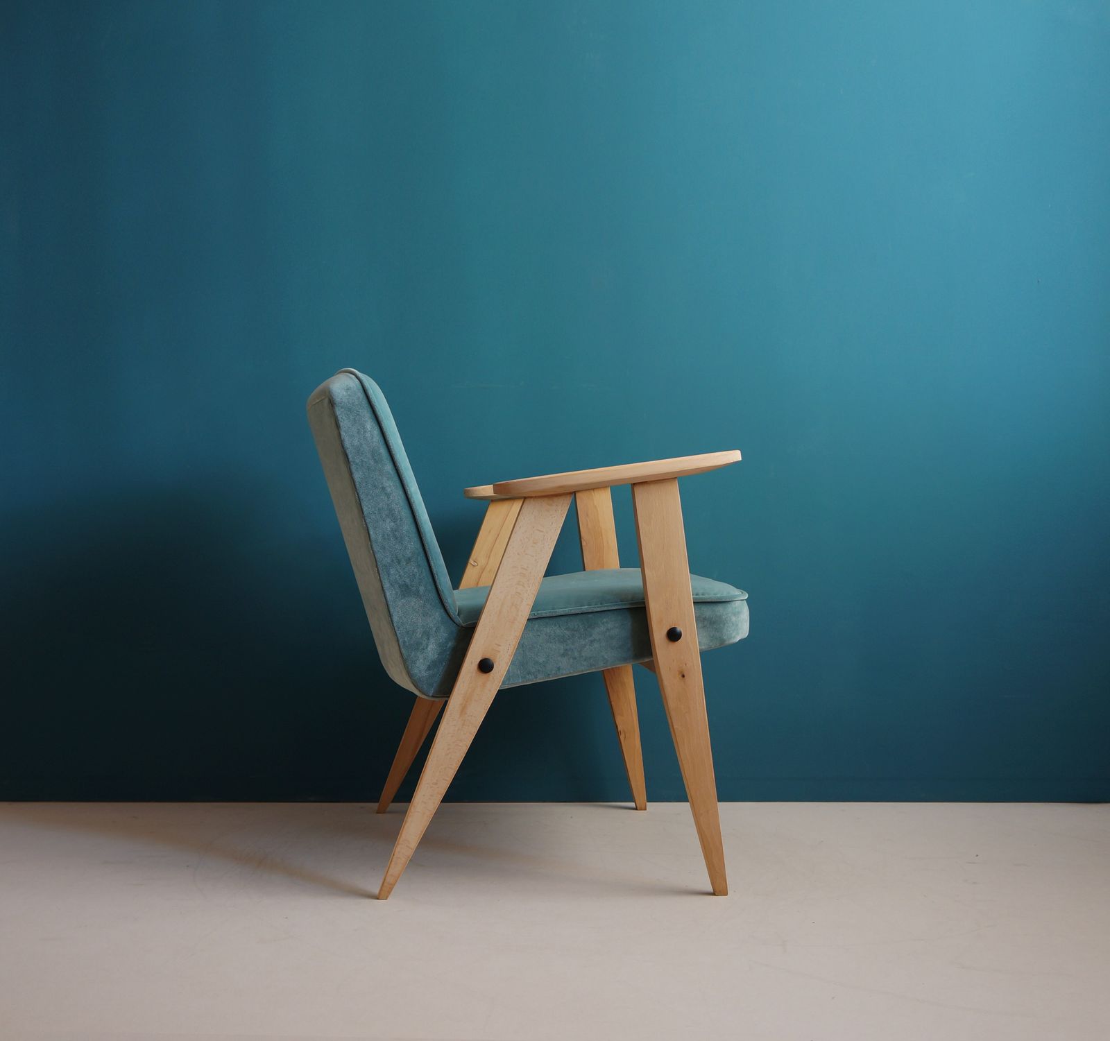 Vintage Armchair 366 Chierowski Form Mid Century, Blue, Restored photo for sale