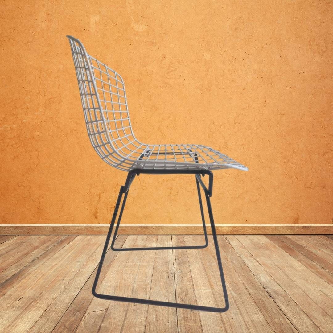 Iconic Original 1950s Bertoia Chair By Harry Bertoia For Knoll International photo for sale