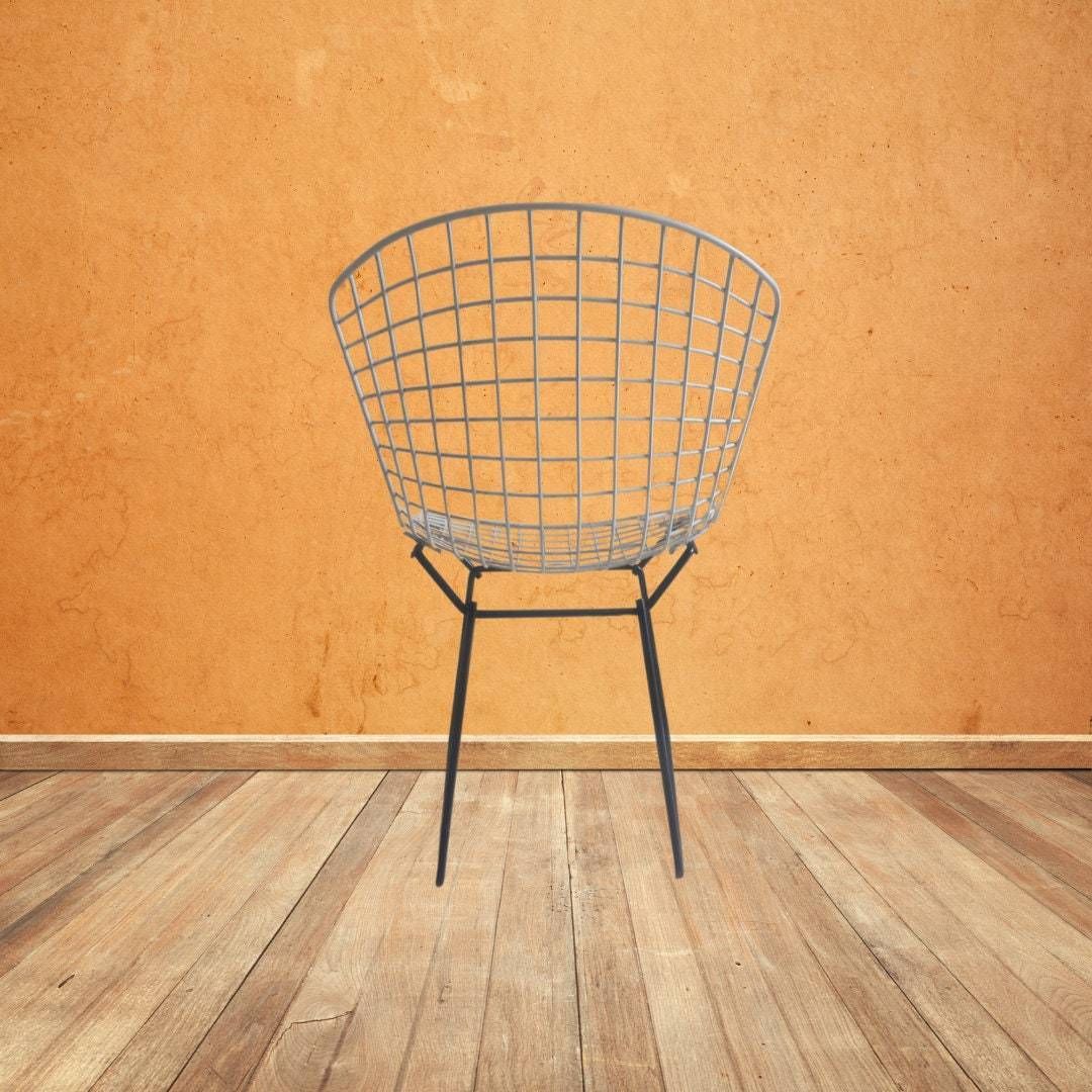 Iconic Original 1950s Bertoia Chair By Harry Bertoia For Knoll International photo vinterior