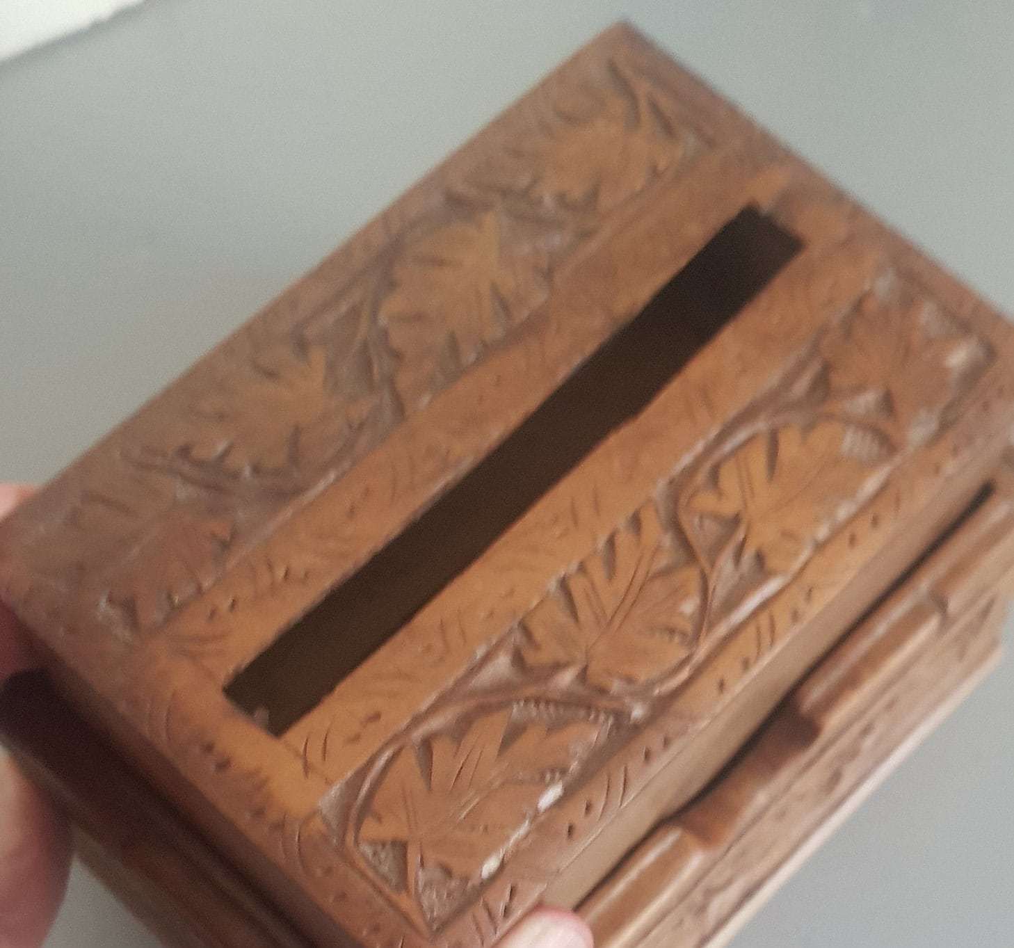 Wooden Cigarette Box Hand Carved Pop Up Dispenser Vintage Leaf & Vine Design English Folk Art Treenware Made In England Vintage Box 1920's photo for sale