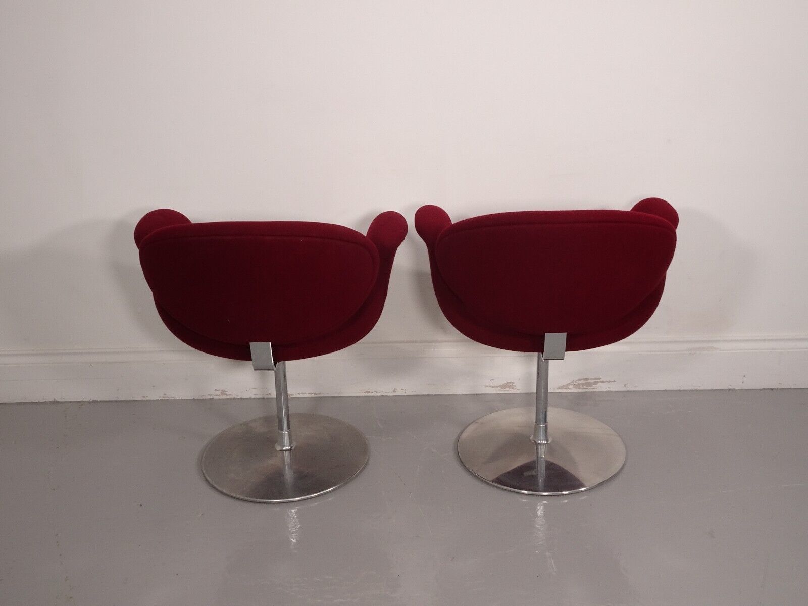 Beautiful Pair Of Artifort Tulip Chairs In Burgundy Fabric photo 1560.0