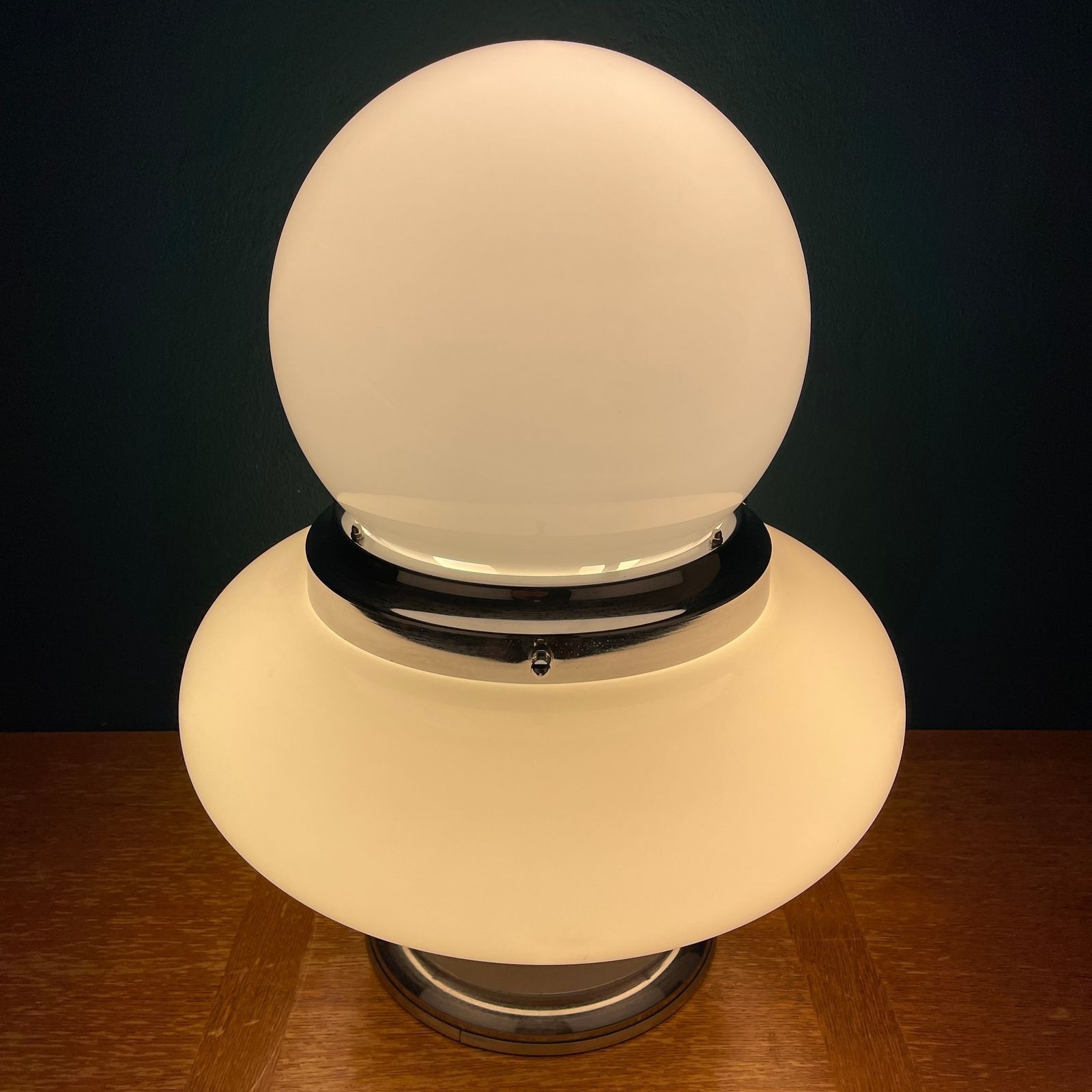 Large White Opaline Glass Table Lamp Ufo Italy 1970s photo 1620.0