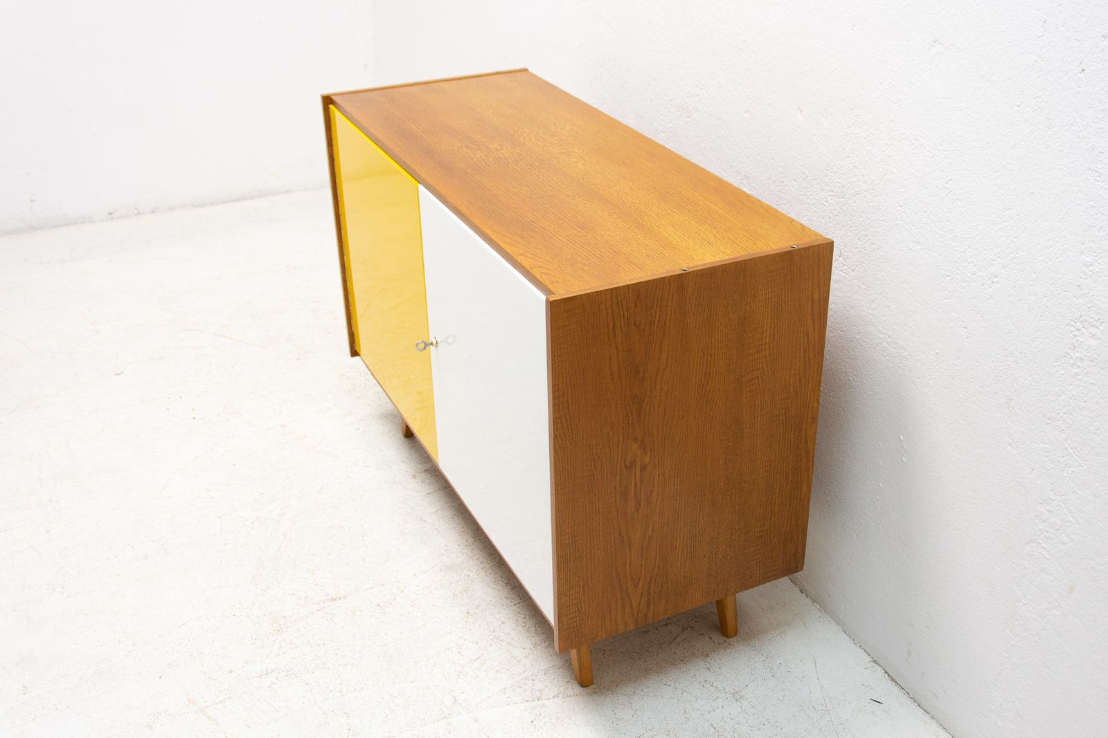 photo furniture Fully Restored Mid Century Sideboard U 450 By Jiří Jiroutek, 1960´S, Czechoslovakia