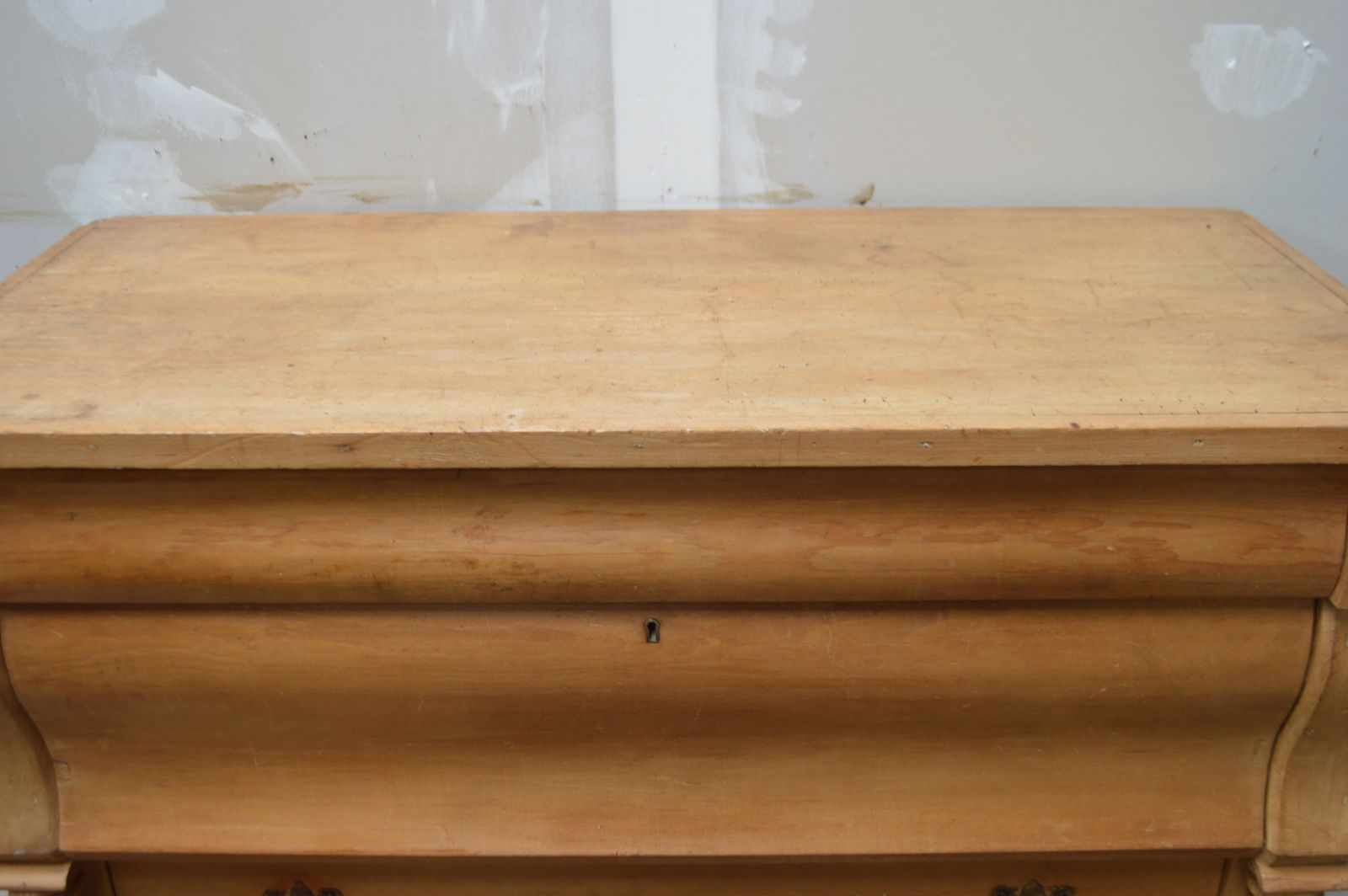 Victorian Pine Og Chest Of Drawers photo furniture