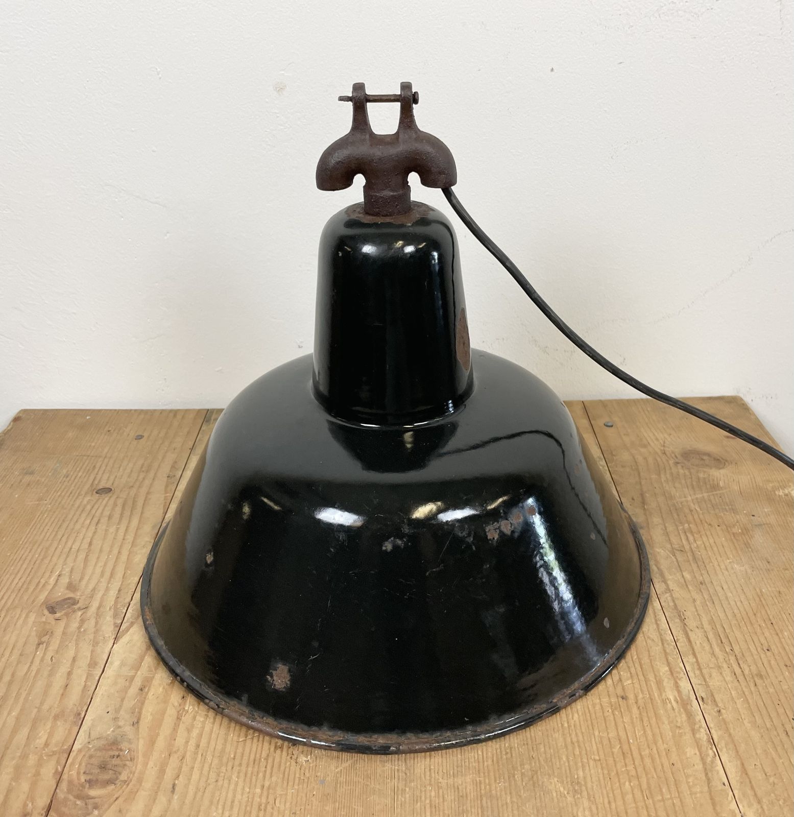 photo buy Industrial Black Enamel Factory Lamp With Cast Iron Top, 1950s