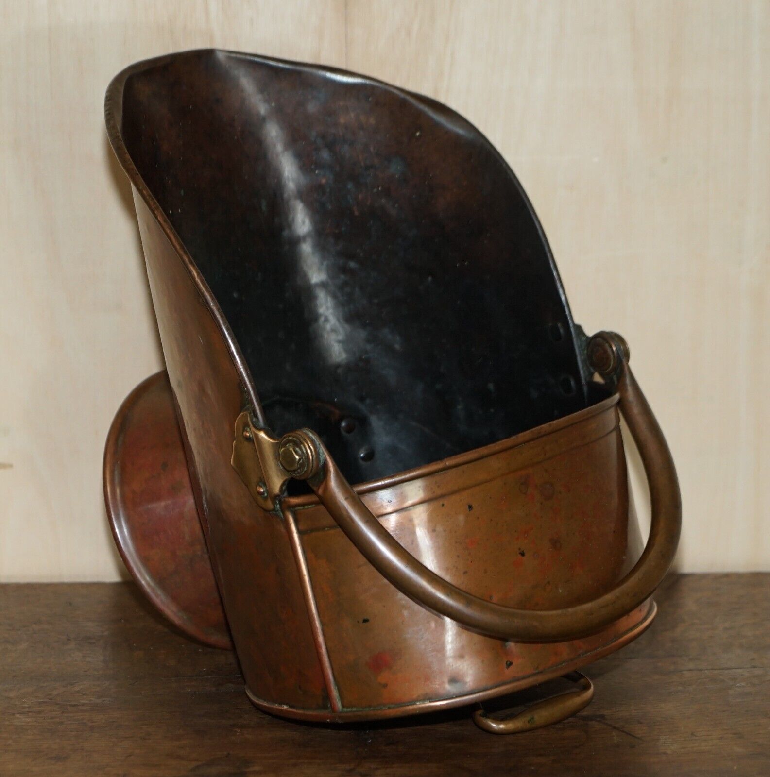 Home Fixtures Antique Circa 1860 English Copper Coal Helmet Scuttle For Fireplaces Mantles photo