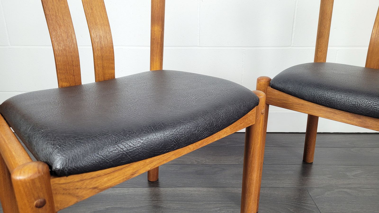 photo for sale Danish Boltinge Stolefabrik Set Of 5 Dining Chairs, 1970s