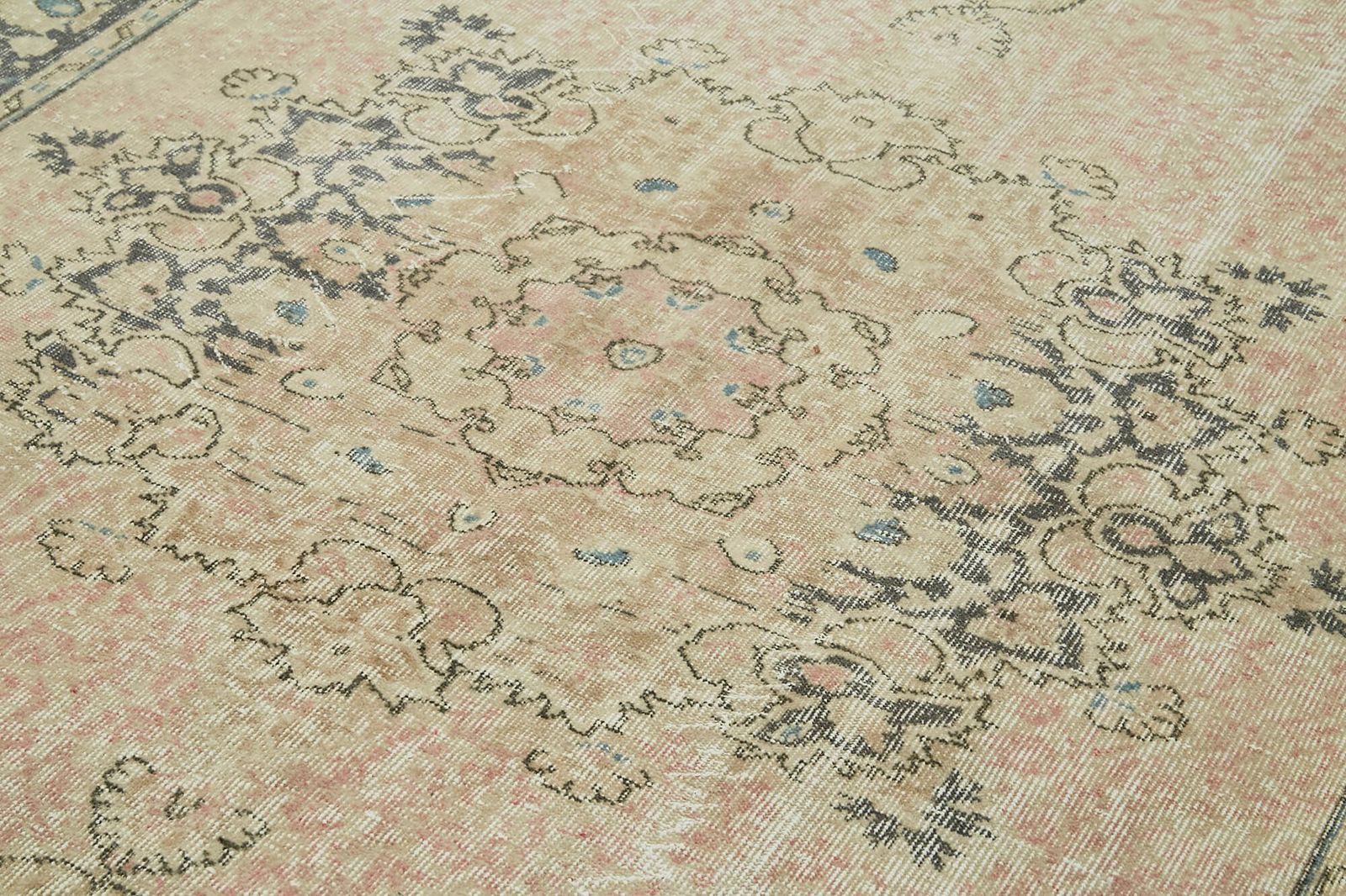 Beige Turkish Vintage Area Rug 192 Cm X 316 Cm photo 1026.0
