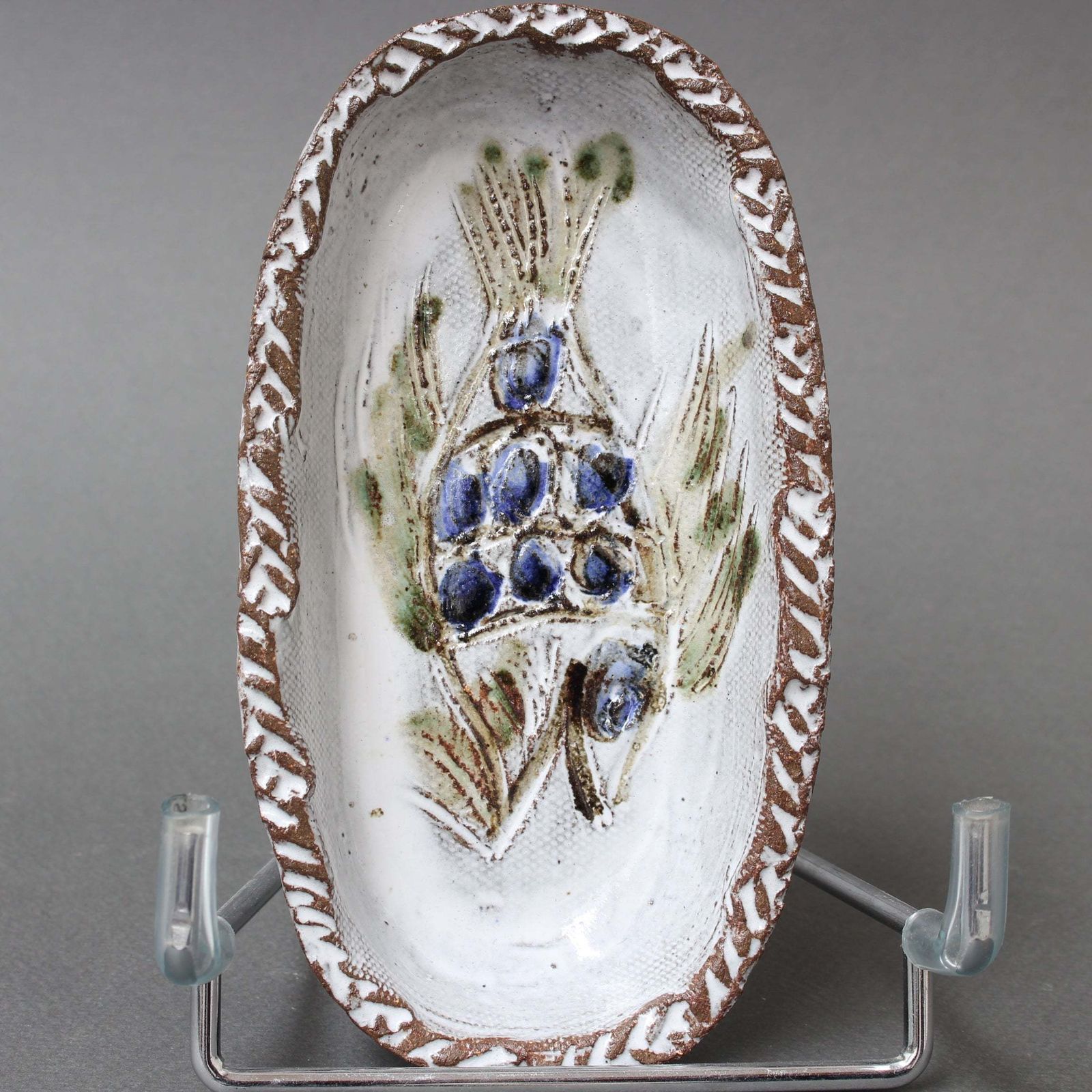 photo vinterior Pair Of Small Vintage French Decorative Trays By Albert Thiry, Circa 1970s.