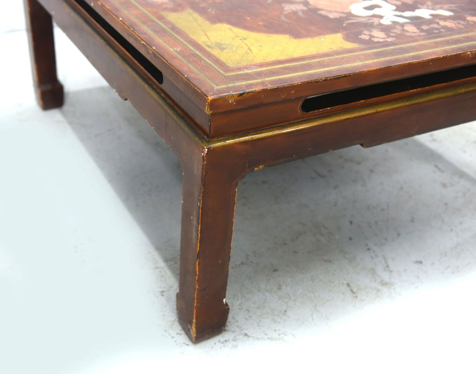 Late 19th Century Painted Lacquered Asian Tea Table photo 407.0