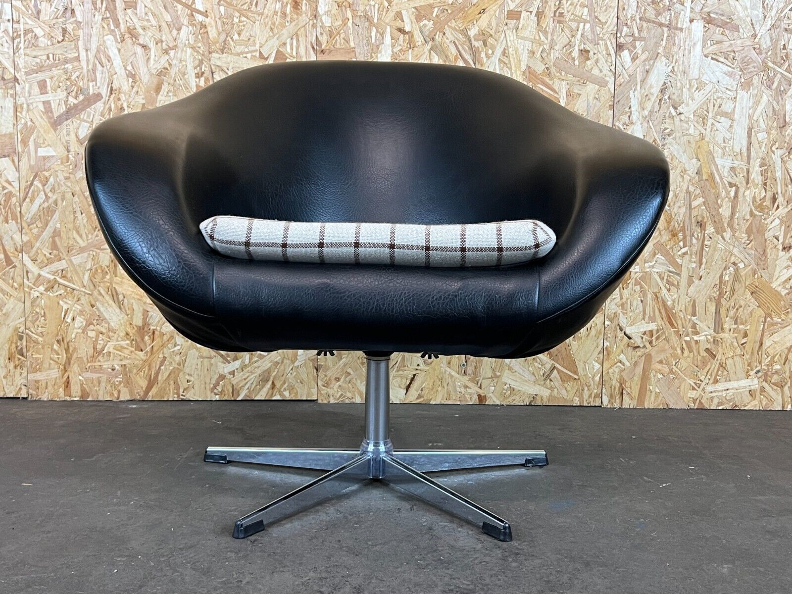 60er 70er Jahre Sessel Balloon Chair Cocktailsessel Mid Century Design 60s 70s photo furniture