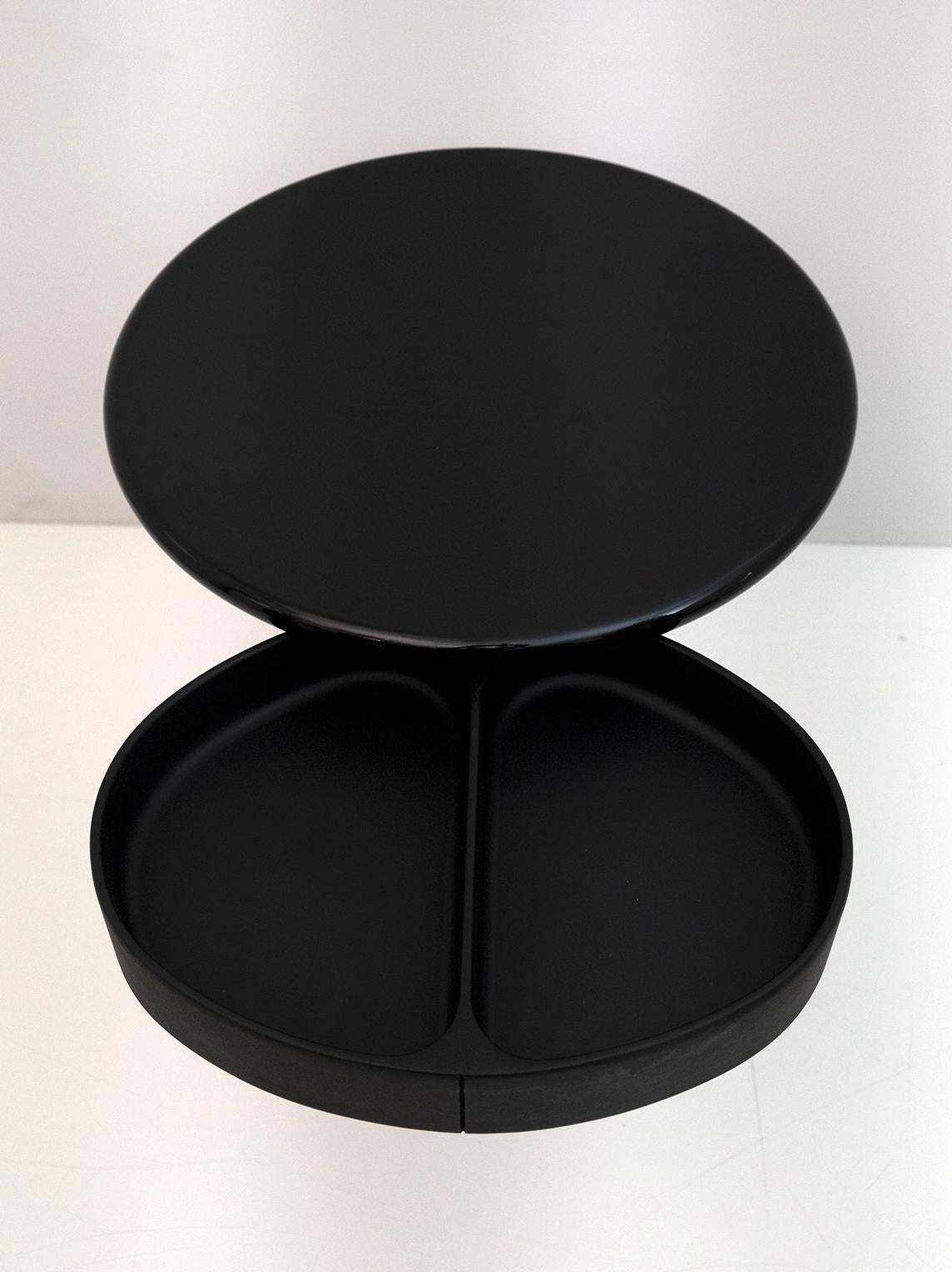 Design Studio Kairos Modern Italian Coffee Table "Servese" For B&B Italia, 1980 photo vinterior