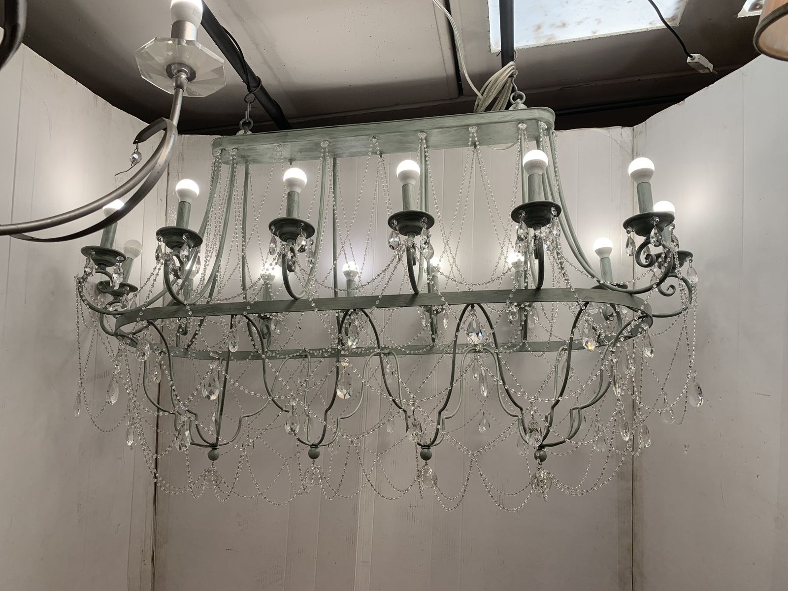 photo vinterior Chandelier In Black Metal, 14 Lights, Wrought Iron Florentine Art Made In Italy