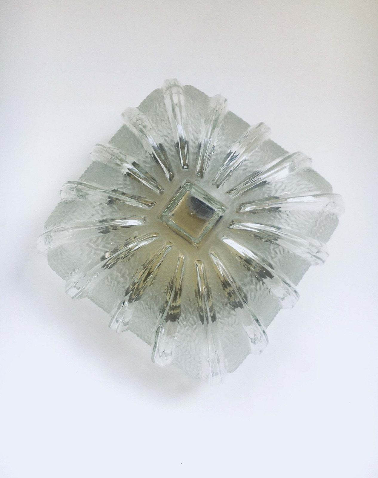 Glazen Wandlamp Met Brandend Sterpatroon, Jaren 1960 photo Verlichting