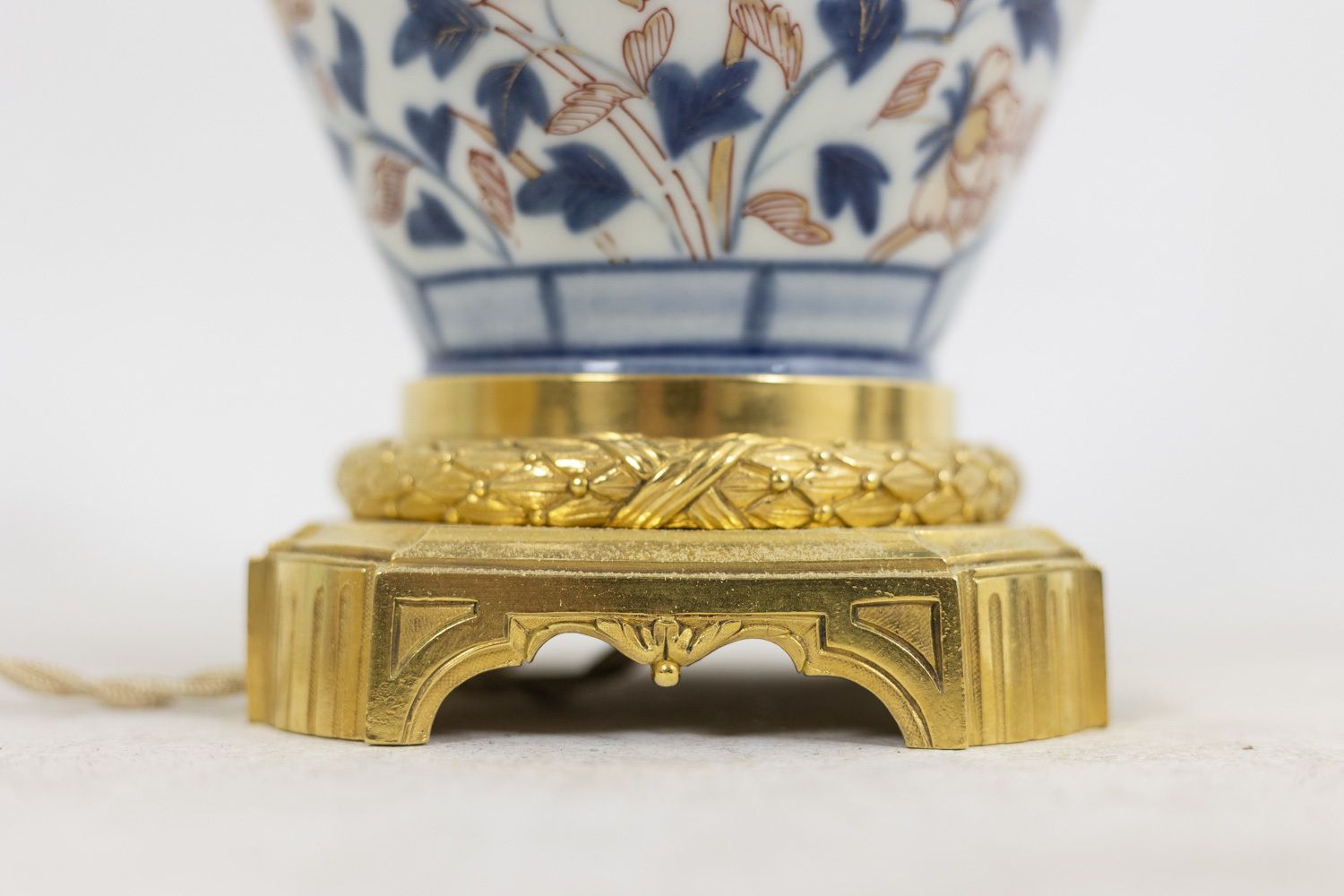 2600.0 Lamp In Imari Porcelain And Gilt Bronze, Circa 1880 photo