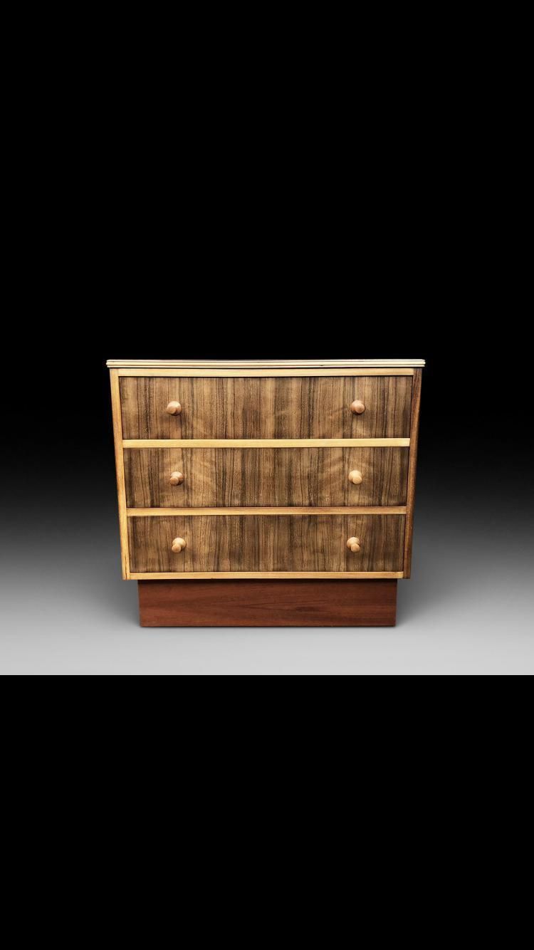 Morris Of Glasgow Chest Of Drawers