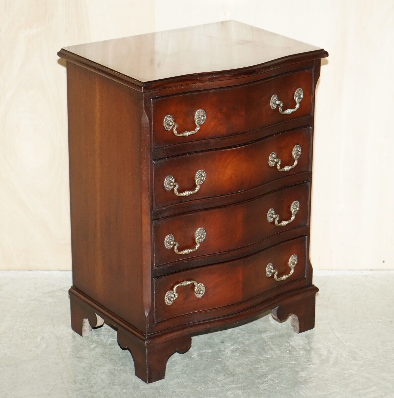 Vintage Mahogany Side End Lamp Table Sized Serpentine Fronted Chest Of Drawers