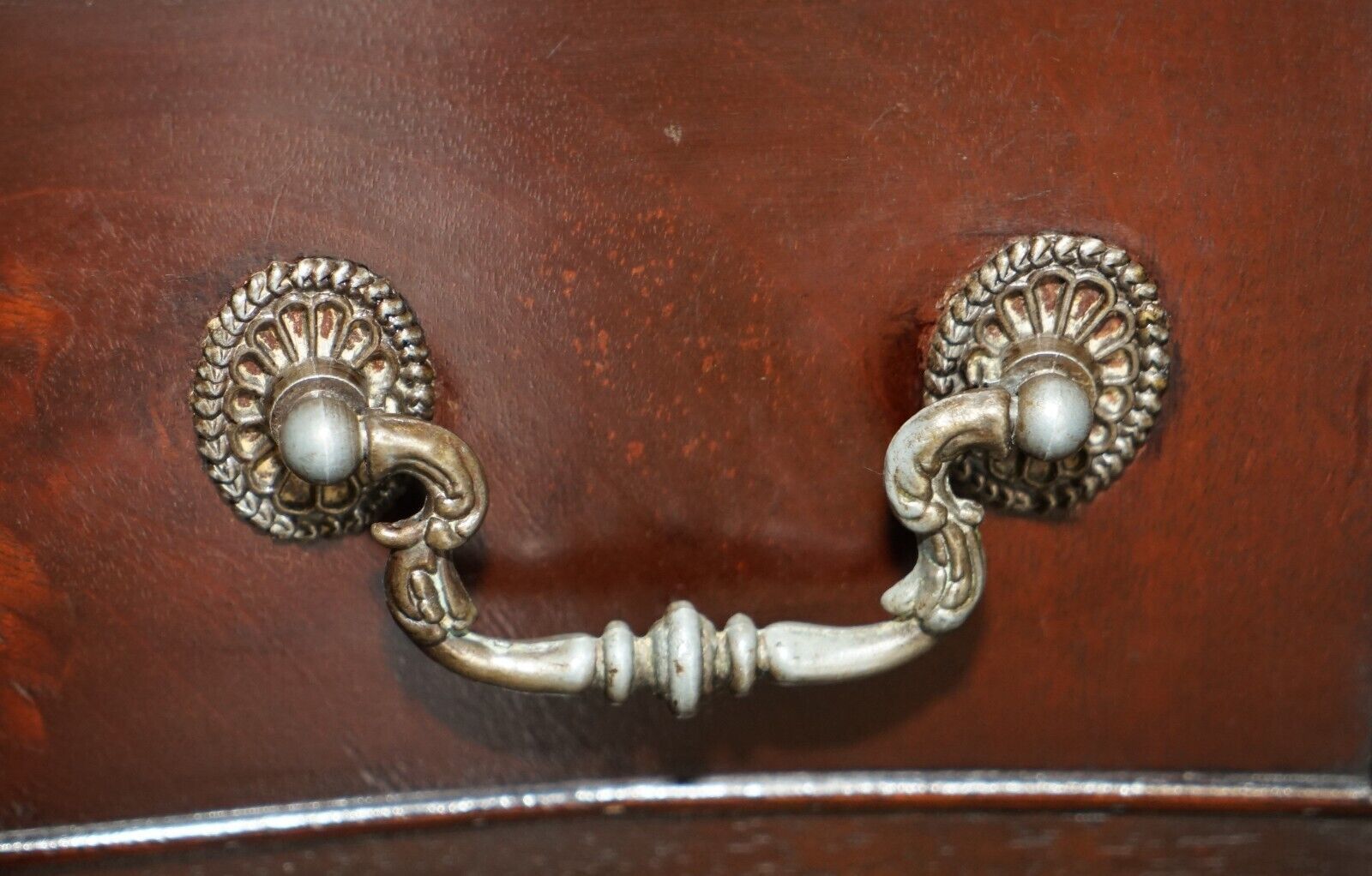 Vintage Mahogany Side End Lamp Table Sized Serpentine Fronted Chest Of Drawers photo 550.0