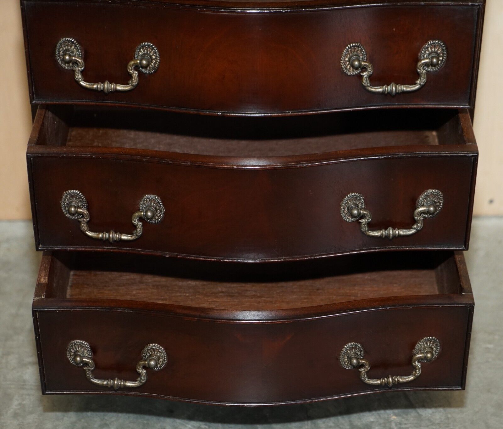 Furniture Vintage Mahogany Side End Lamp Table Sized Serpentine Fronted Chest Of Drawers photo
