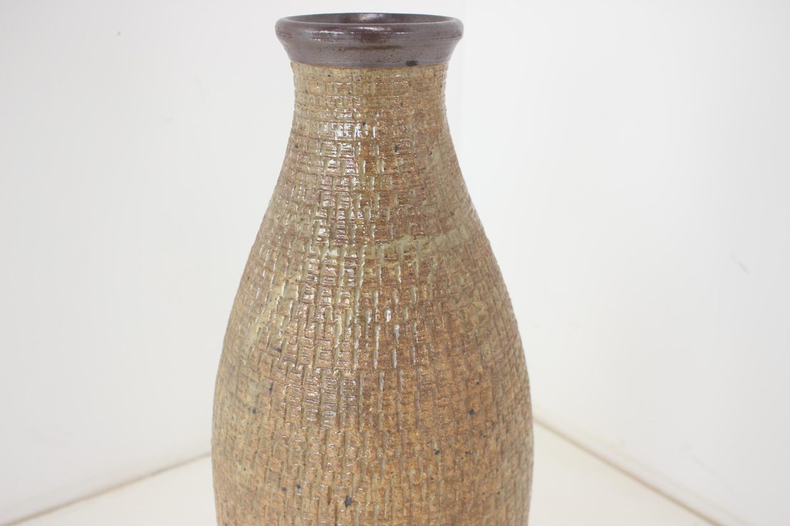 1960s Large Vase By Keramo Kozlany, Czechoslovakia photo vinterior
