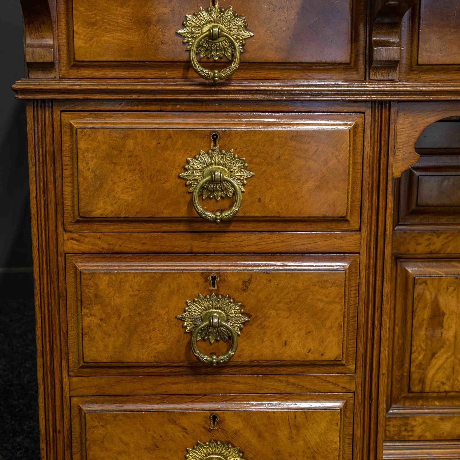 photo vintage Late Victorian Pollard Oak Desk By Thomas Turner