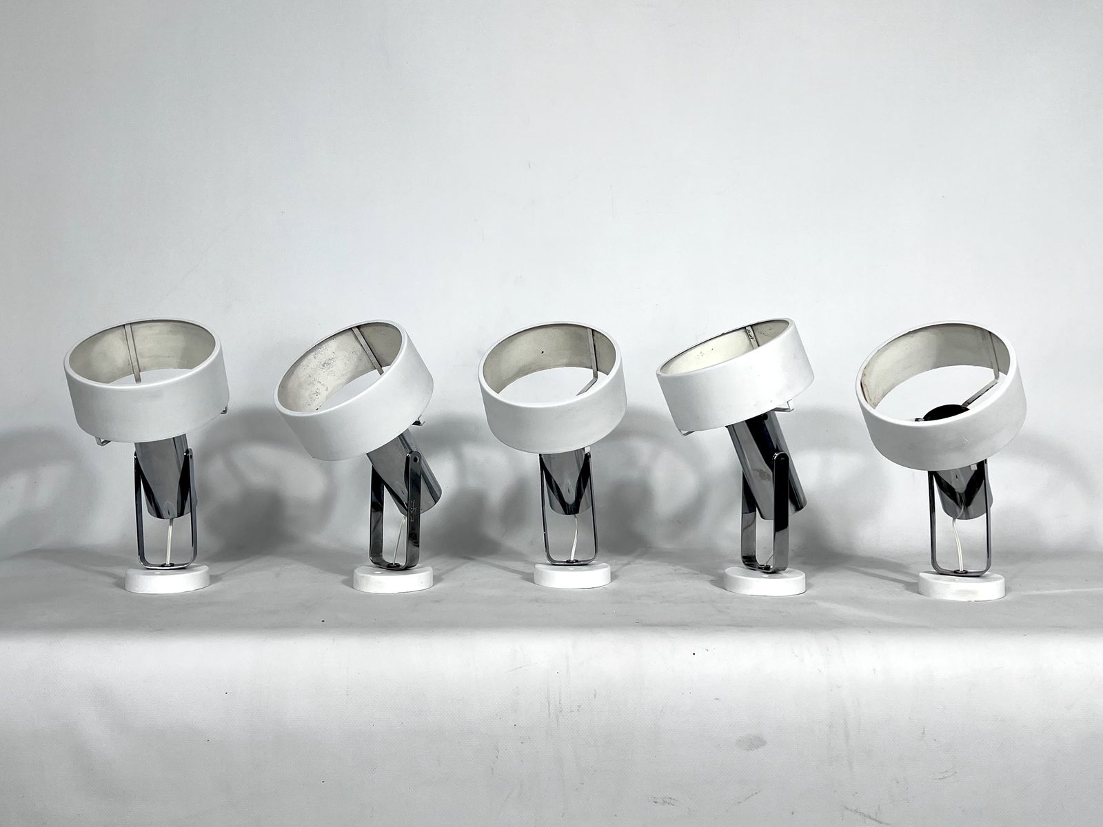photo for sale Stilnovo Milano, Set Of Five Orientable Wall Lights From 50s