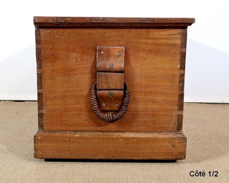 photo vinterior Mahogany Travel Trunk   2nd Half Of The 19th Century
