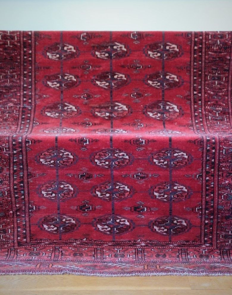 Textiles Vintage Handmade Turkish Turkoman Rug With 27 Medallions photo