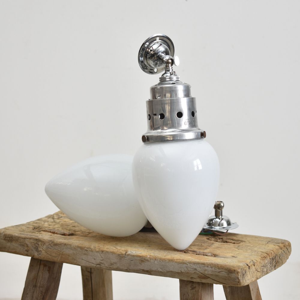 Antique Gecoray Opaline Wall Light photo vinterior