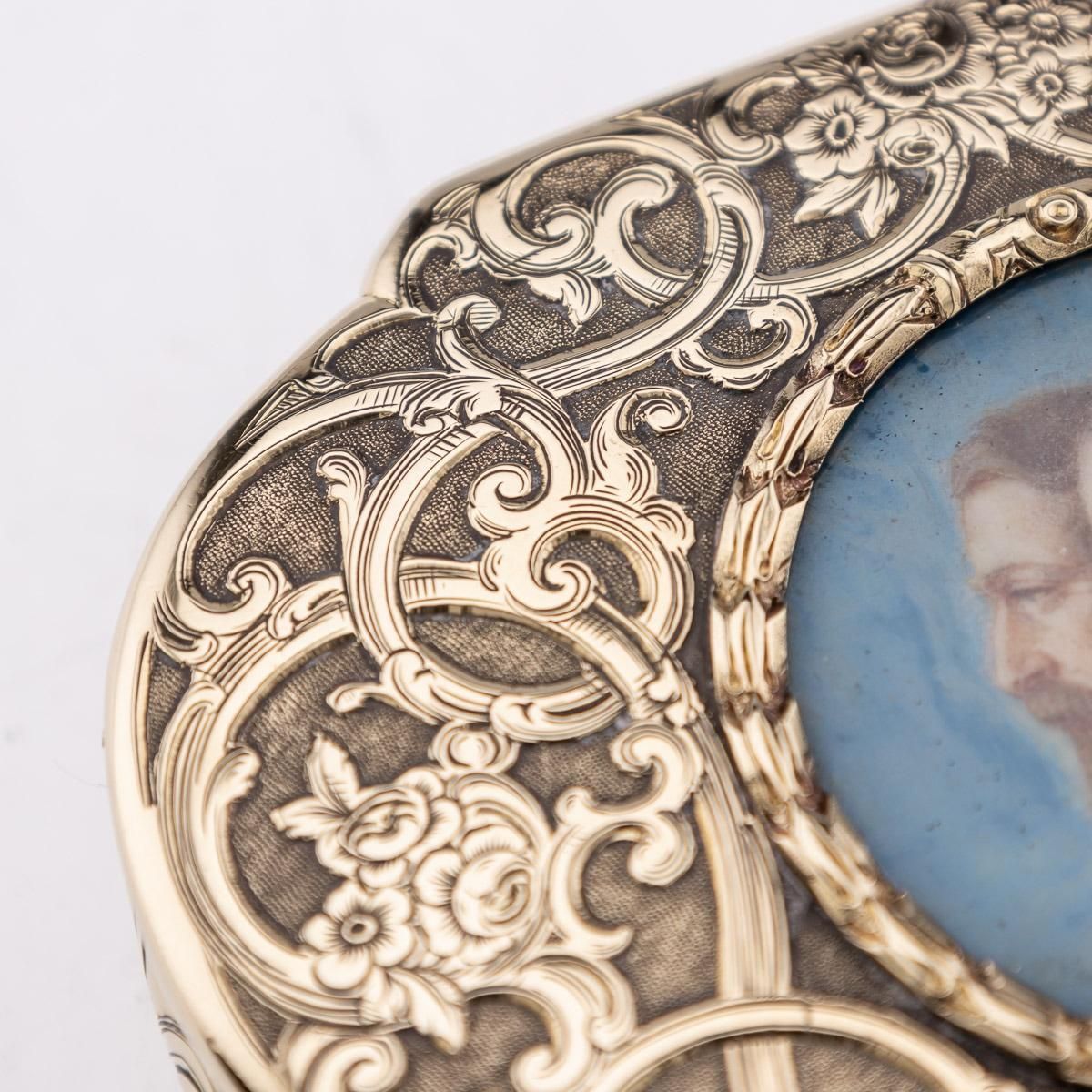 19th Century French 18k Gold Royal Presentation Snuff Box, C.1850 photo vinterior