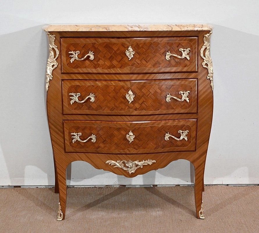 photo vintage Small Mahogany Chest Of Drawers, Louis XV Style   Early 20th Century