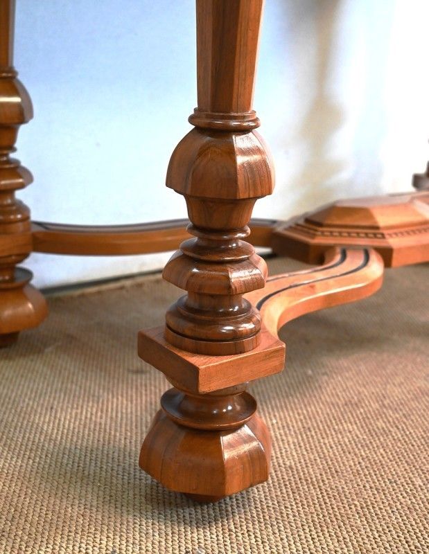 photo vinterior Table In Solid Walnut, Louis XIV Style   Late 19th Century