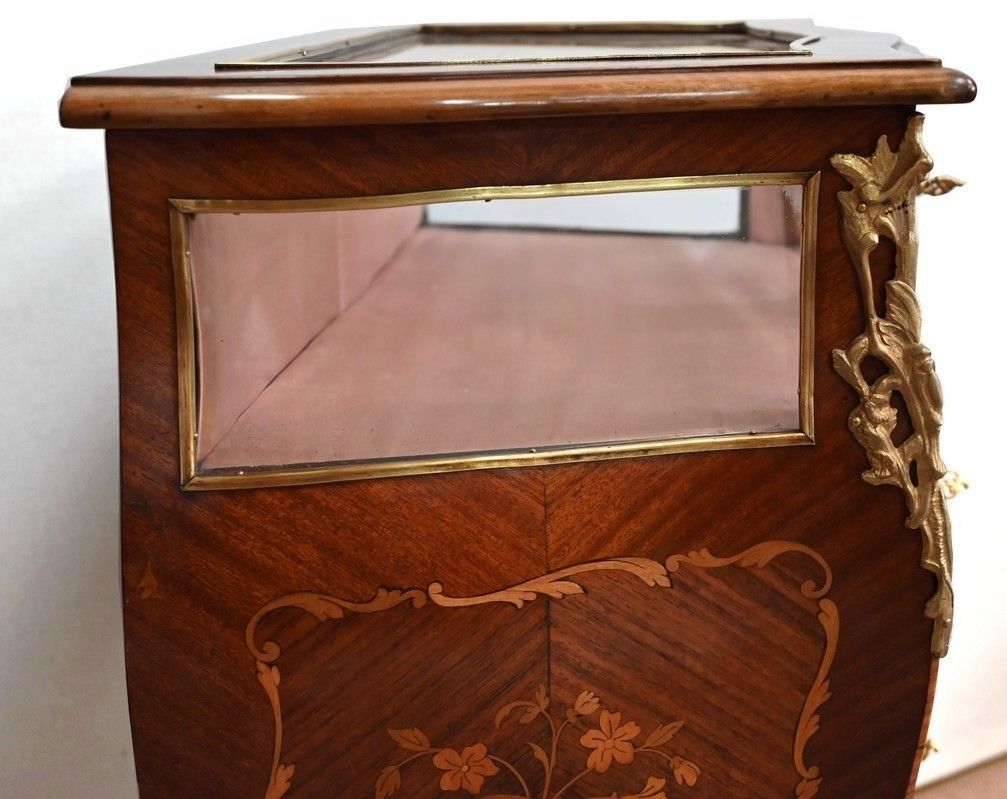 photo vintage Small Chest Of Drawers In Mahogany, Louis XV Style   Late 19th Century