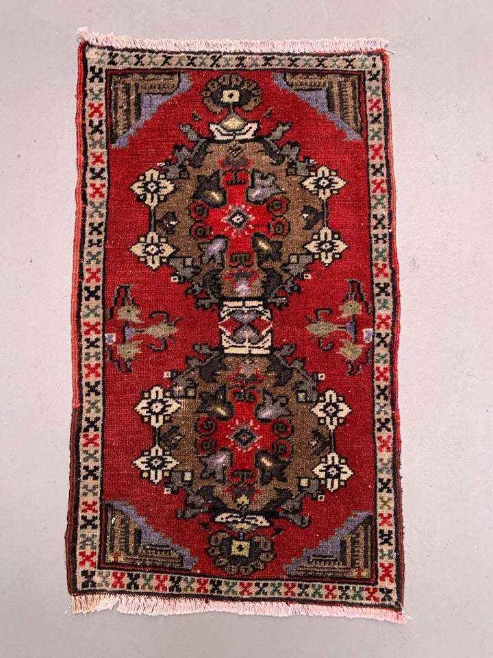 Small Vintage Turkish Rug 90x51 Cm, Short Runner, Tribal, Shabby Chic