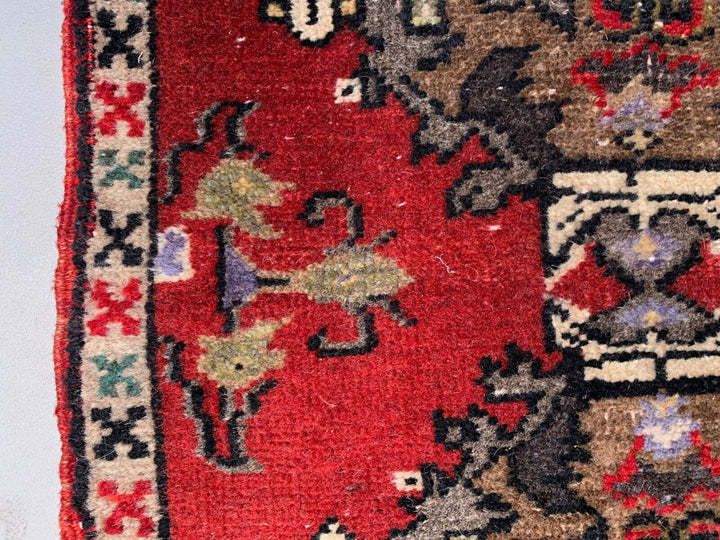 Small Vintage Turkish Rug 90x51 Cm, Short Runner, Tribal, Shabby Chic photo for sale