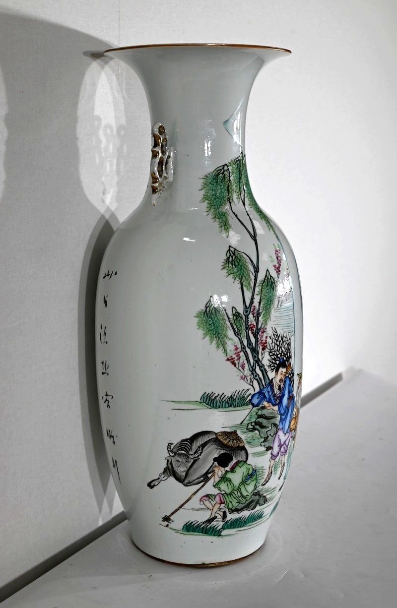 Important Chinese Porcelain Vases   Xxth photo for sale