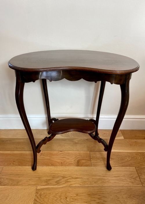 Antique Victorian Quality Mahogany Kidney Shaped Lamp Table photo 345.0