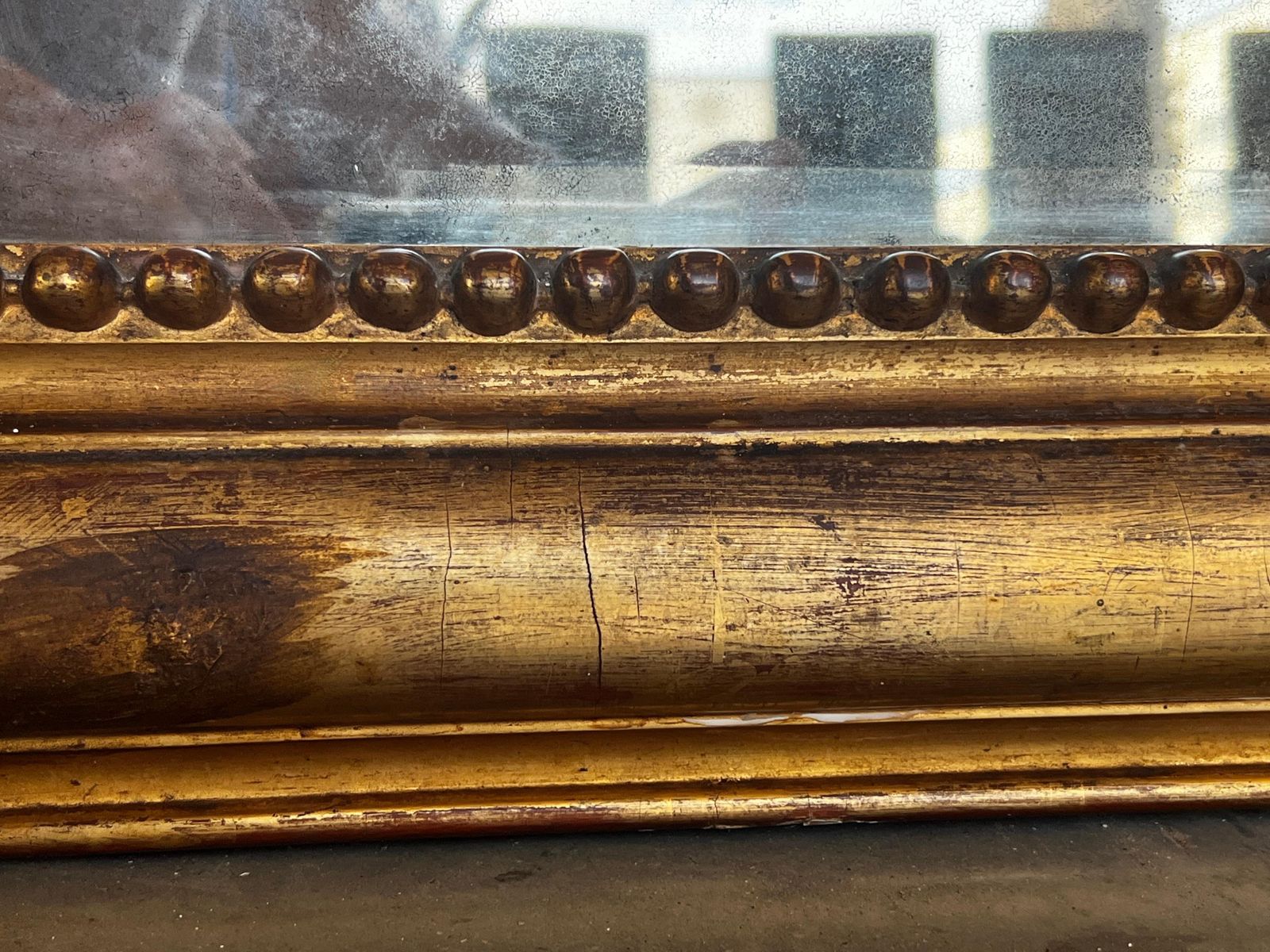 photo furniture 19th Century French Empire Period Carved Giltwood Rectangular Mirror With Crest
