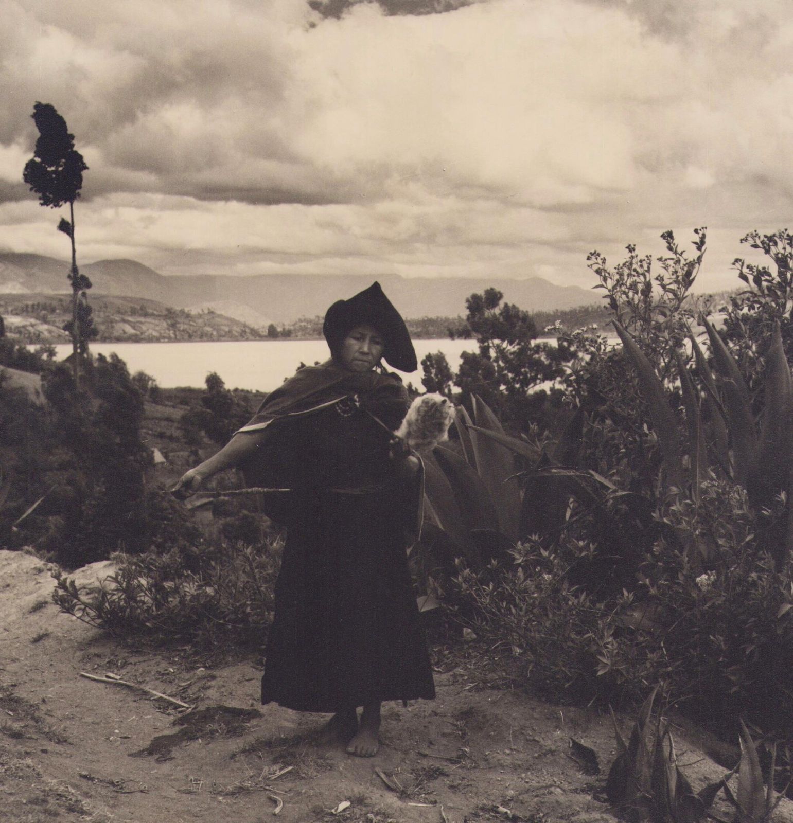 Hanna Seidel Ecuador, Woman, Black And White Photography, 1960s,  1960s photo furniture