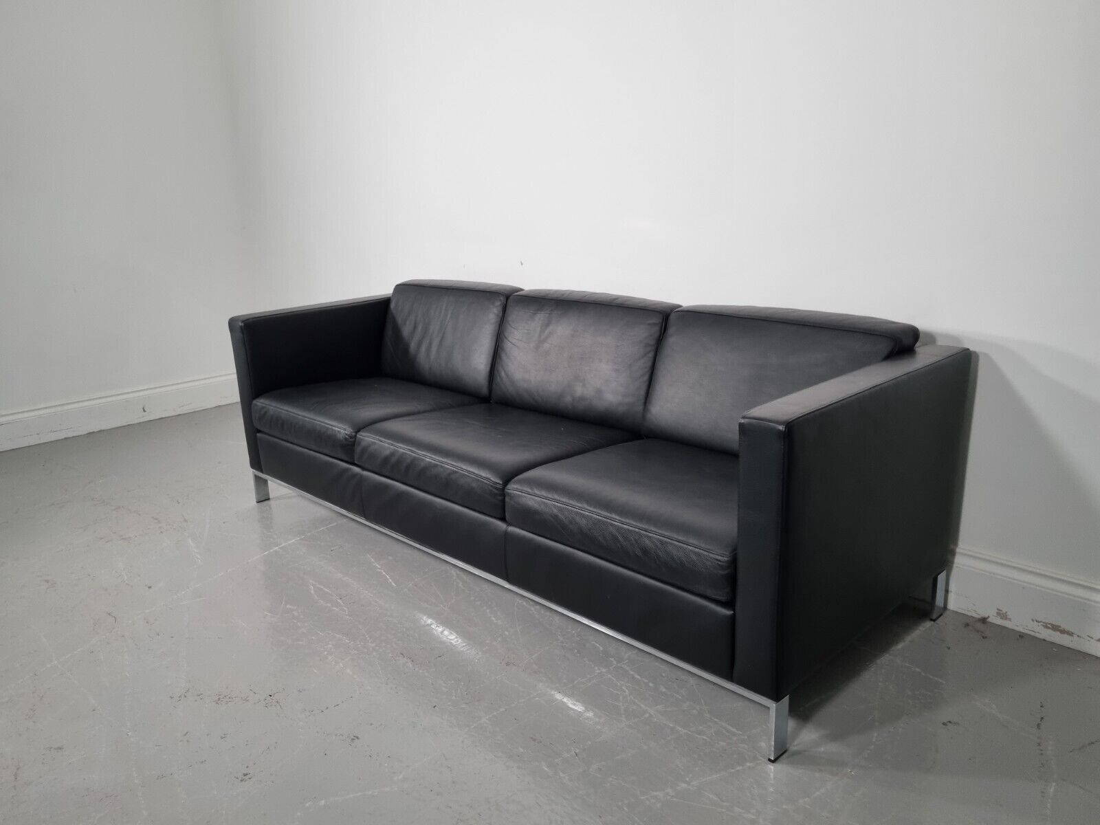 photo for sale Walter Knoll Foster 500 3  Seater Sofa In Black Leather, Mint Condition