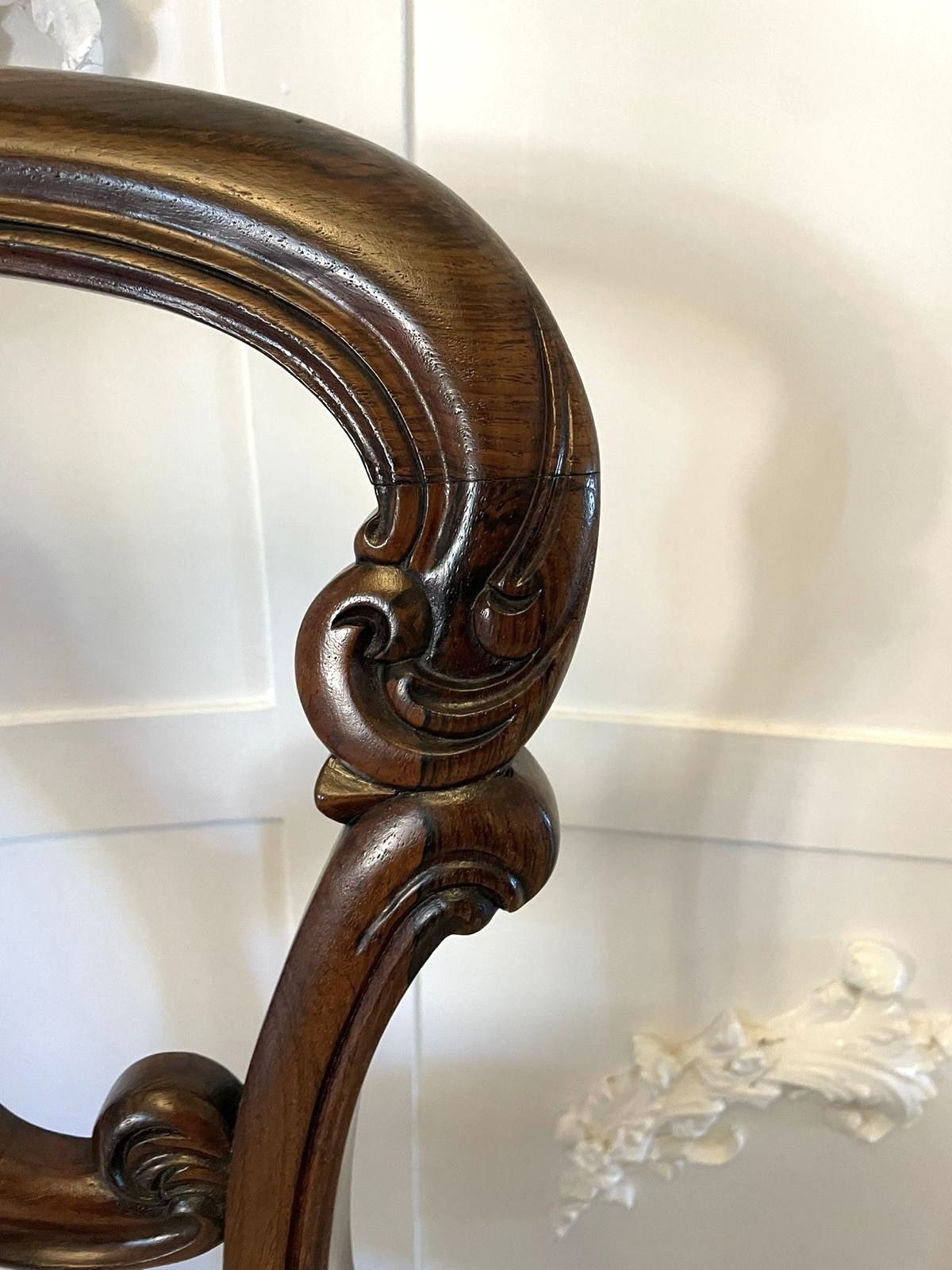 Fine Quality Set Of 4 Antique Carved Rosewood Dining Chairs photo Furniture