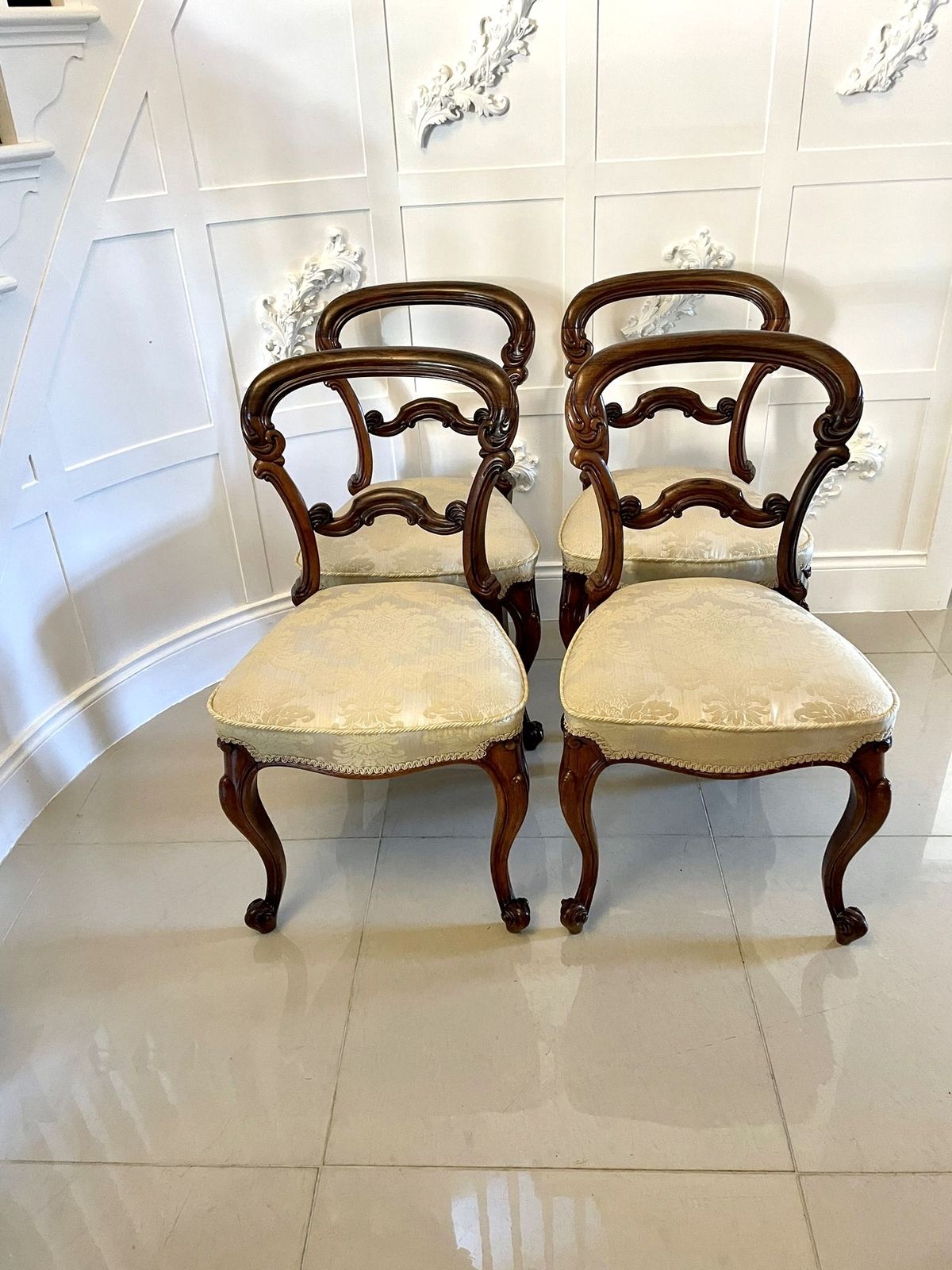 Fine Quality Set Of 4 Antique Carved Rosewood Dining Chairs